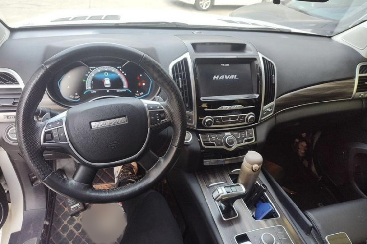 哈弗H9 2020款 2.0T 汽油四驱精英型 5座中控内饰7001