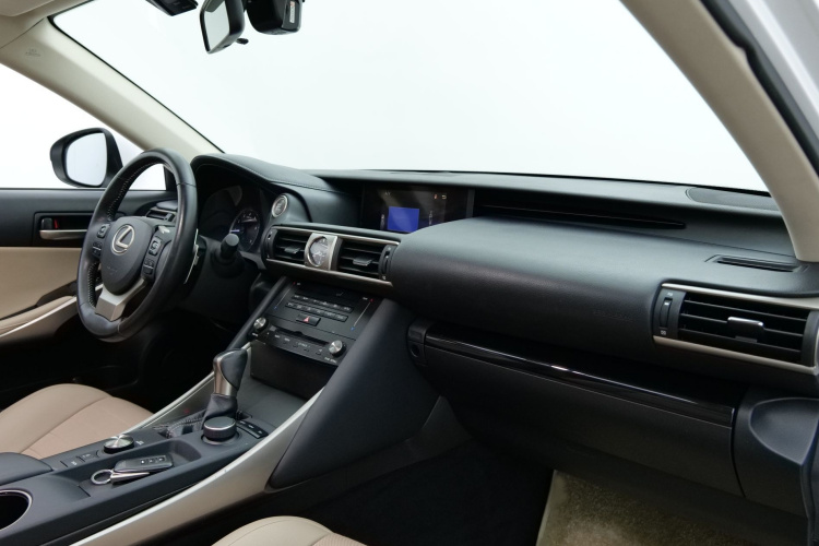 雷克萨斯IS 2017款 300 领先版中控内饰7015