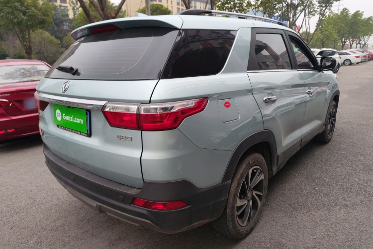 东风风光 风光S560 2018款 1.8L 手动豪华型 7座车身外观7