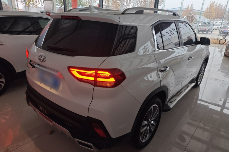 北京现代ix35 2019款 2.0L 自动两驱智勇·畅享版 国V车身外观6005