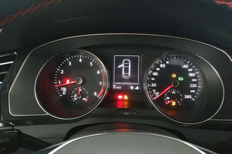 大众 迈腾 2019款 330TSI DSG 豪华型 国V局部细节14