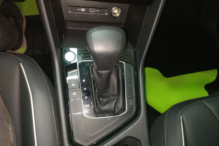 大众 途观L 2024款 300TSI 自动两驱智享版局部细节18