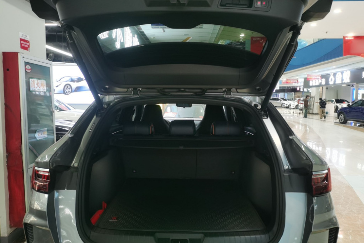 比亚迪 宋PLUS新能源 2021款 DM-i 51KM 尊荣型机舱底盘23