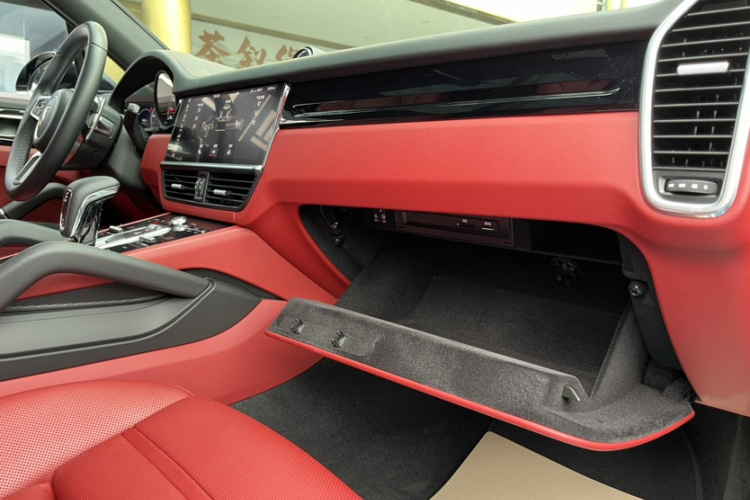 保时捷 2019款 Cayenne 3.0T局部细节9003