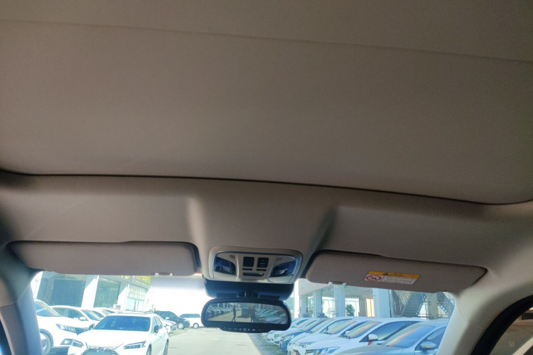 魏牌 VV5 2017款 2.0T 旗舰型中控内饰22