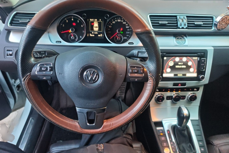 一汽-大众CC 2016款 1.8TSI 豪华型中控内饰13