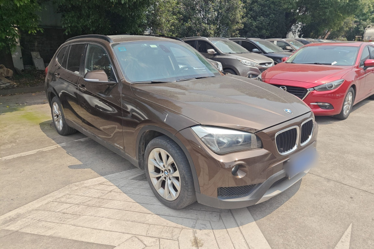 宝马X1 2013款 sDrive18i 时尚型车身外观3