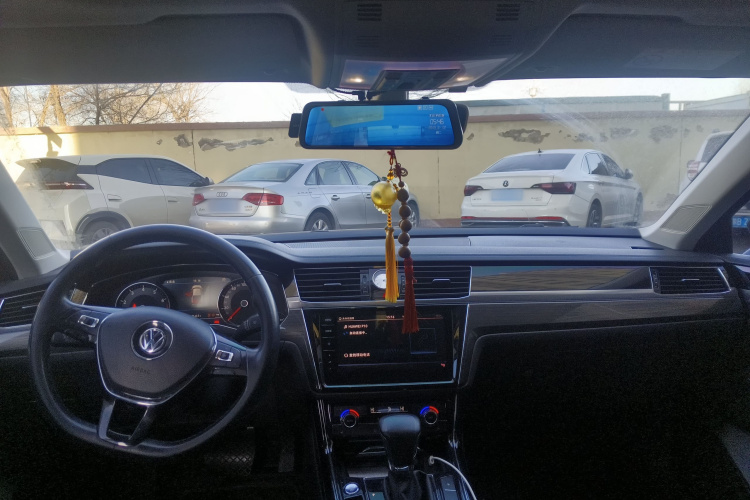 大众 辉昂 2018款 改款 380TSI 两驱商务版中控内饰12