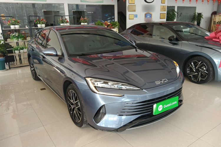 比亚迪 海豹07 DM-i 2025款 DM-i 1.5L 125km 精英型车身外观3