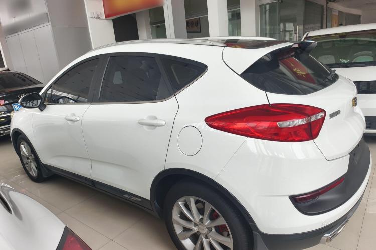 吉利汽车 帝豪GS 2016款 运动版 1.8L 手动领尚型车身外观4