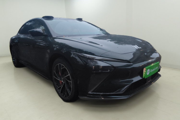 智己汽车 智己L7 2022款 Dynamic车身外观3