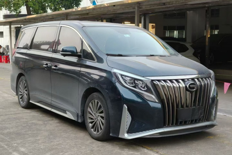 广汽传祺 传祺M8 2021款 大师系列 390T 至尊版车身外观6006