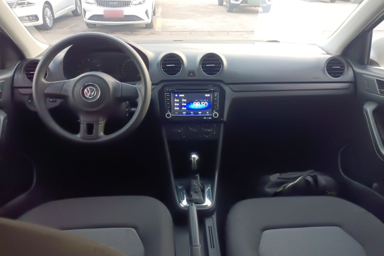 大众 捷达 2015款 质惠版 1.6L 自动时尚型中控内饰7002