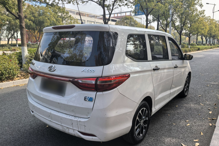 长安凯程 长安欧尚A600EV 2021款 轻快版车身外观6005