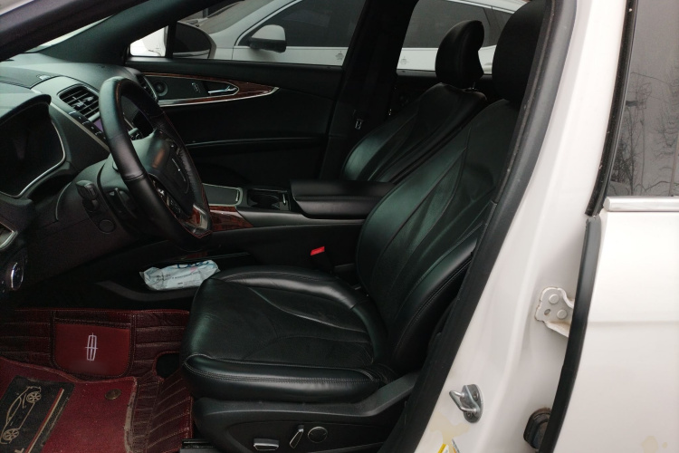 林肯 航海家(进口) 2019款 2.0T 四驱尊雅版 国VI中控内饰19