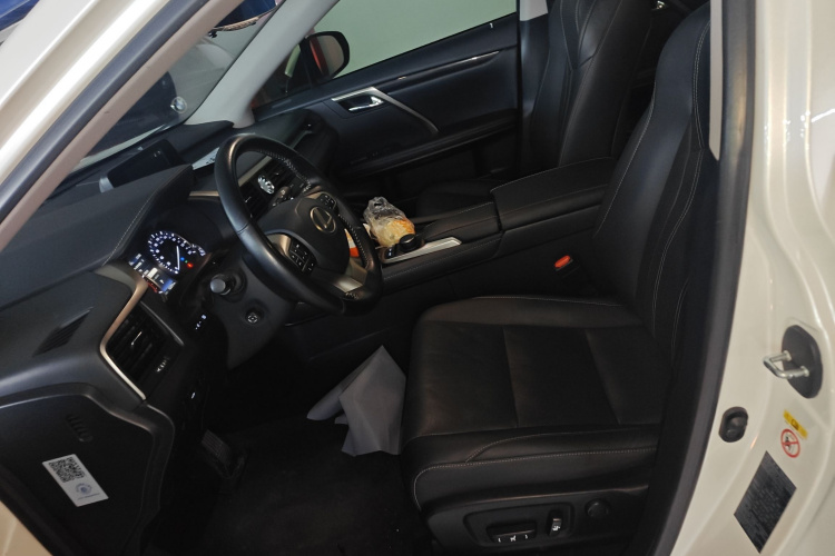 雷克萨斯RX 2016款 300 两驱舒适版 国V中控内饰19