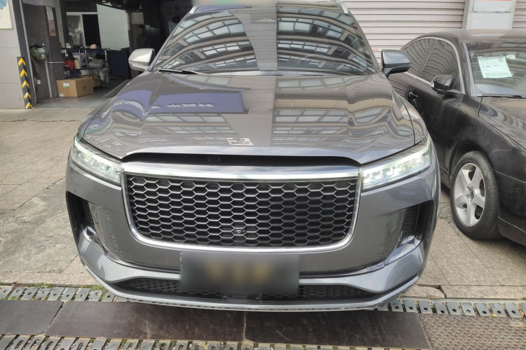 理想汽车 理想ONE 2021款 增程6座版车身外观2