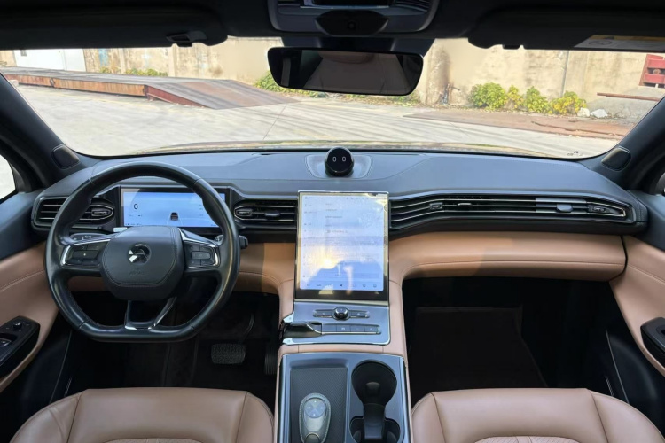 蔚来ES6 2022款 75kWh 运动版中控内饰7006