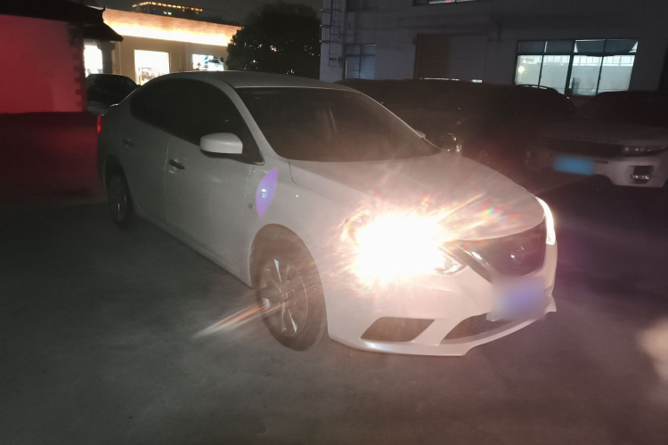 日产 轩逸 2021款 经典 1.6XE CVT舒适版车身外观3