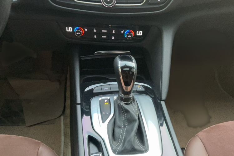 别克 君威 2019款 20T 精英型 国VI局部细节18