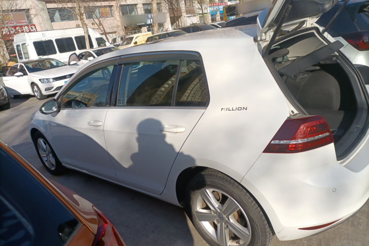 大众 高尔夫 2017款 1.6L 自动舒适百万辆纪念版车身外观6003