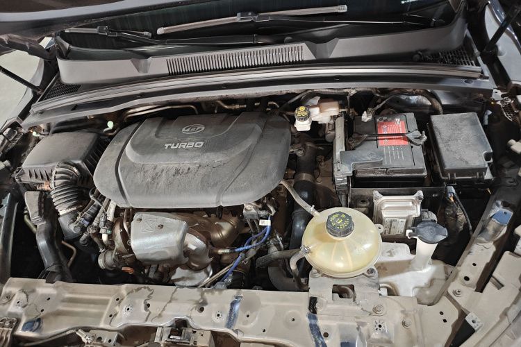 五菱汽车 五菱凯捷 2020款 1.5T CVT旗舰型机舱底盘24