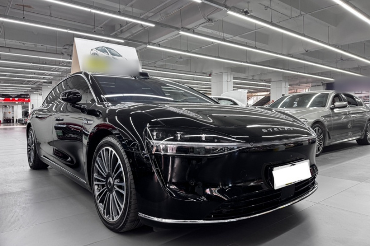 鸿蒙智行 享界S9 2024款 纯电 Ultra 四驱旗舰版车身外观6001