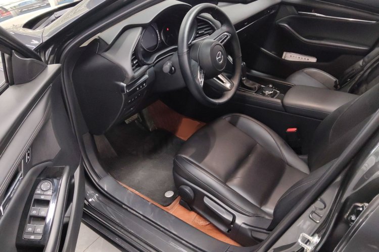 马自达3 昂克赛拉 2023款 2.0L 自动质雅版中控内饰20