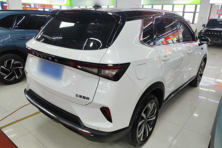 五菱汽车 五菱星辰 2021款 1.5T CVT星辉版车身外观7