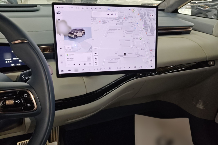 极氪MIX 2025款 长续航智驾版局部细节16