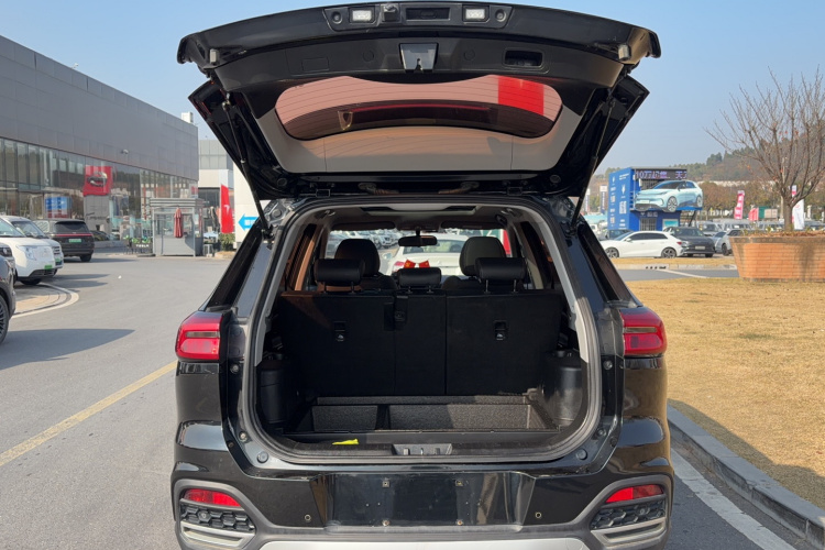 奇瑞 瑞虎8 2018款 1.5TCI 自动豪华型 5座局部细节23