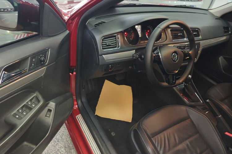 大众 朗逸 2015款 1.6L 自动舒适版中控内饰20