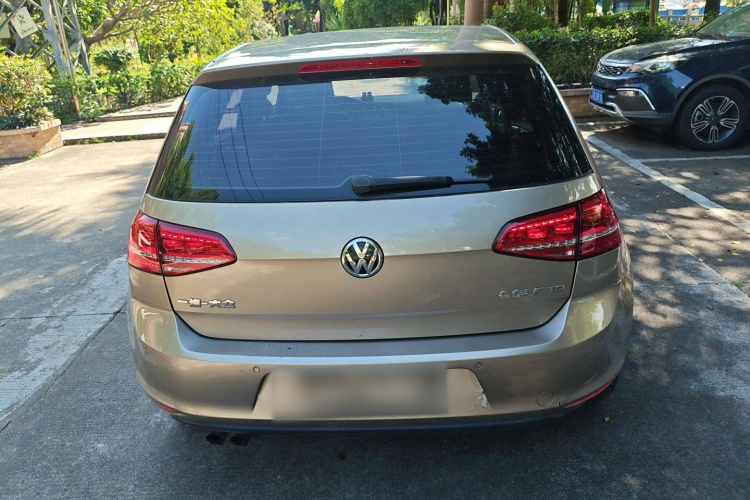 大众 高尔夫 2014款 1.4TSI 手动舒适型车身外观6