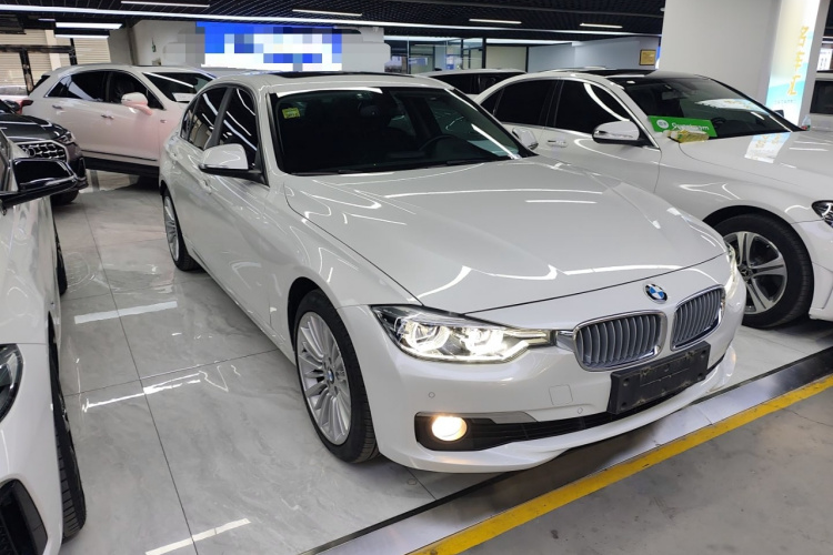 宝马3系 2018款 320Li 时尚型车身外观3