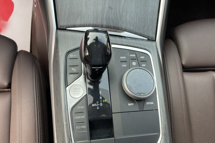 宝马3系 2020款 325Li 首发版局部细节18