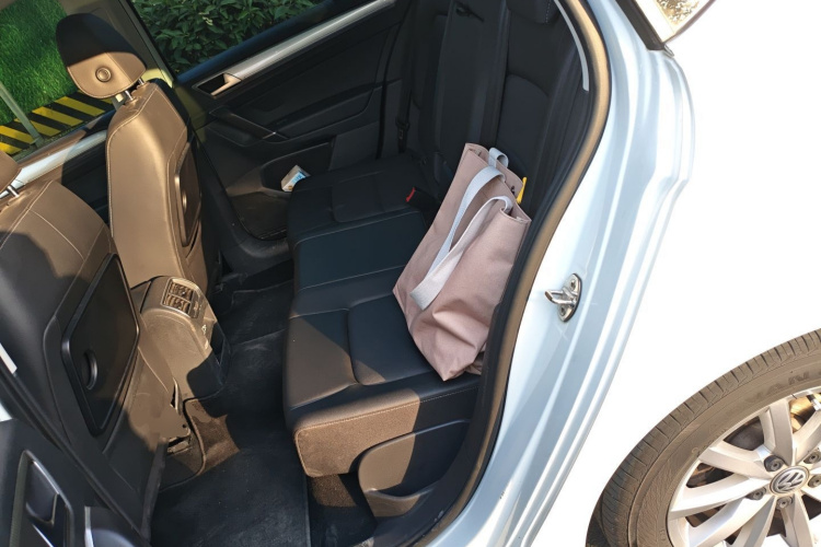 大众 高尔夫·嘉旅 2019款 280TSI 自动好奇型 国V中控内饰21