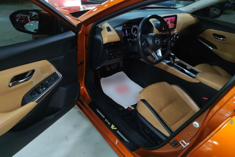 日产 轩逸 2021款 1.6L TOP CVT奢享版中控内饰20