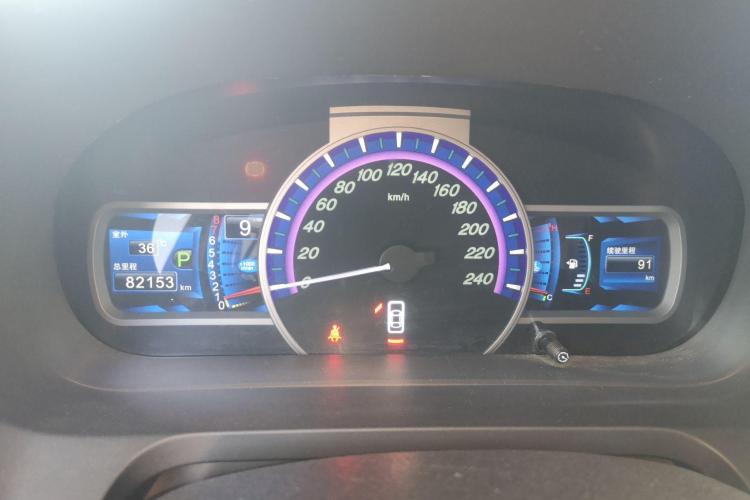 比亚迪S7 2015款 2.0T 升级版 自动尊贵型中控内饰14