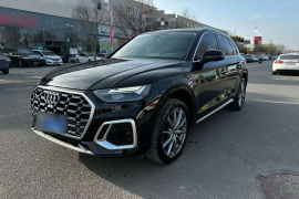奥迪Q5L 2022款 40T 时尚动感型