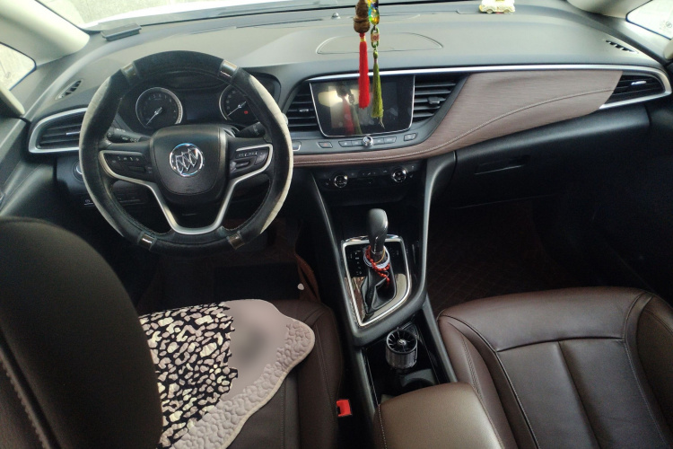 别克GL6 2018款 18T 6座尊贵型中控内饰12