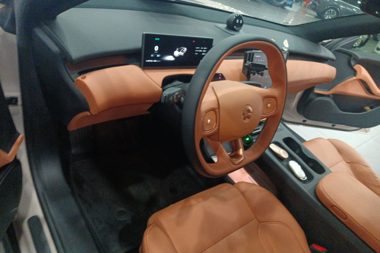 蔚来ET5 2022款 75kWh中控内饰12