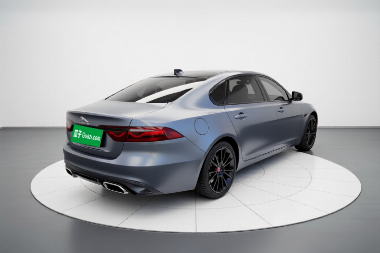 捷豹XFL 2021款 XFL 2.0T P250 两驱尊享豪华版车身外观7