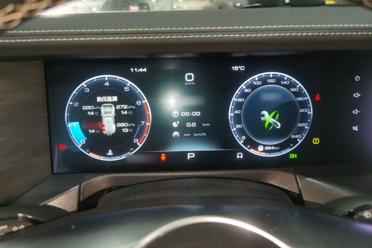 坦克300 2021款 越野版 2.0T 征服者局部细节14