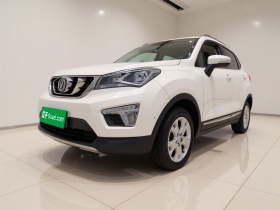 长安CS15 2016款 1.5L 自动时尚版