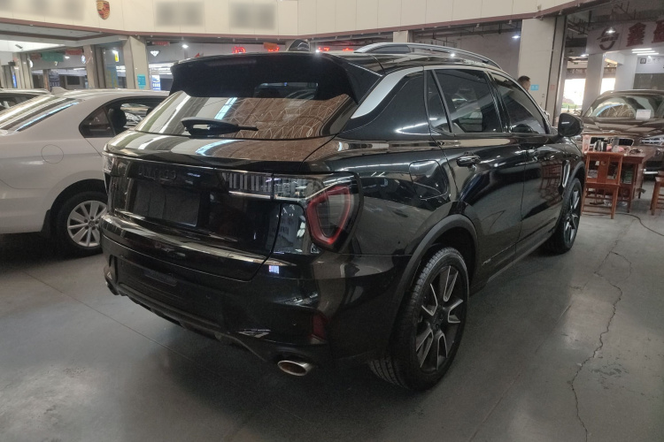 领克01 2021款 2.0TD 两驱型Pro车身外观7