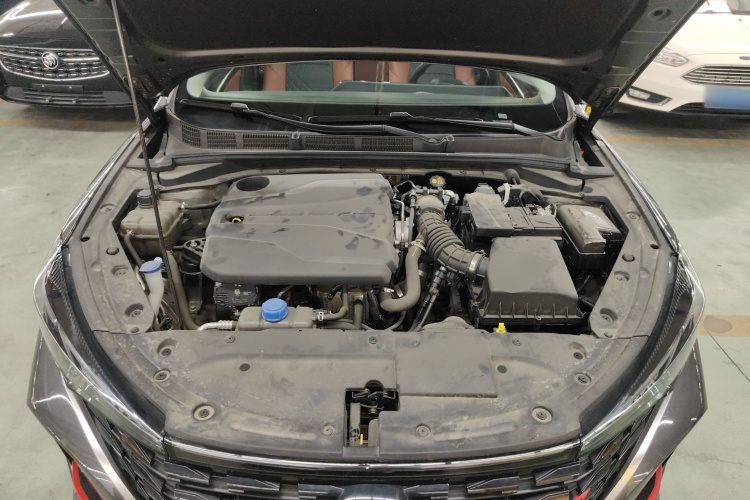 长安 逸动 2024款 PLUS 蓝鲸NE 1.4T GDI DCT高能版机舱底盘24