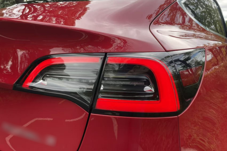 特斯拉 Model 3 2019款 标准续航后驱升级版车身外观6013