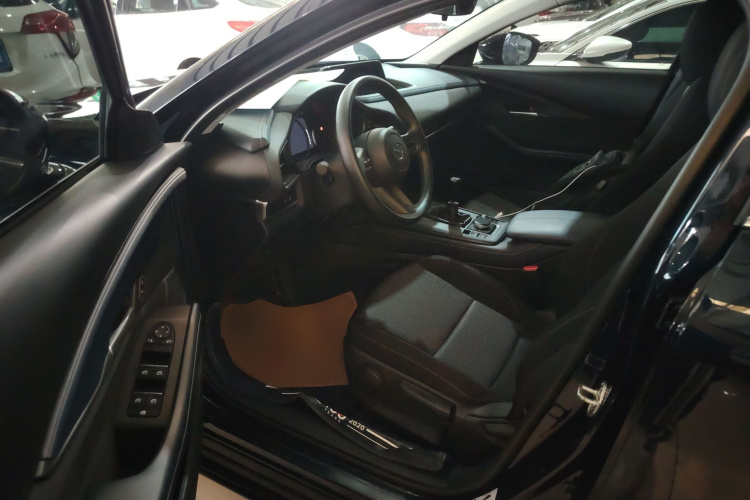 马自达CX-30 2022款 2.0L 手动尚悦型中控内饰7003