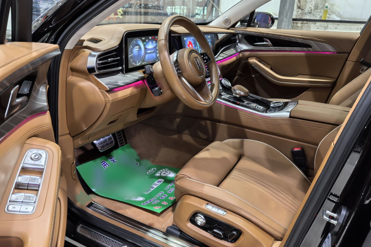 红旗H9 2020款 2.0T 智联旗享版中控内饰7001