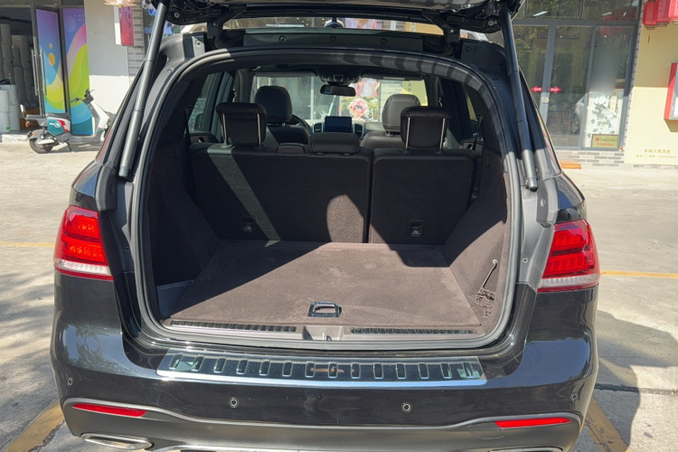 奔驰GLE 2018款 GLE 320 4MATIC 动感型臻藏版局部细节23